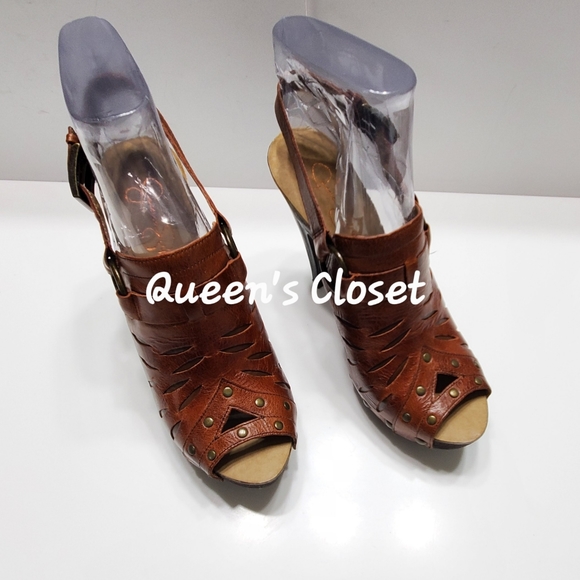 Jessica Simpson | Women's Leather Studded Ankle Strap Platform Heels- BRAND NEW - Picture 3 of 6